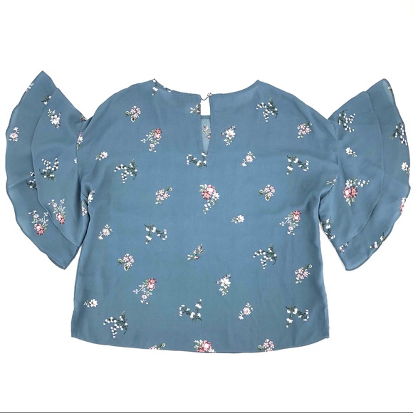 Vince Camuto Blue Floral Print Bell Sleeve Blouse - Picture 2 of 5